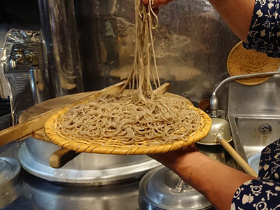 蕎麦盛り付け画像